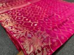 Magenta and golden Jamdani Saree - Image 4